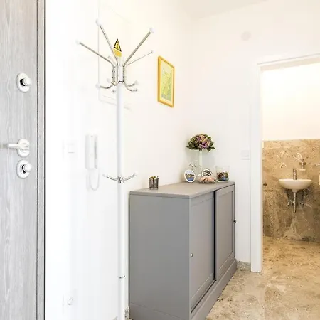 Apartament In With Sea View Terrace, Air Conditioning Wifi 4927-1 Mali Lošinj